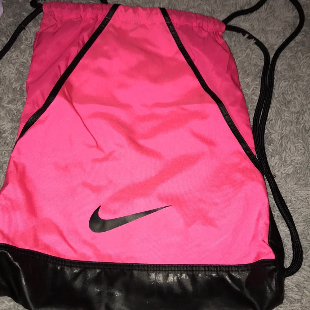 Nike sling backpack